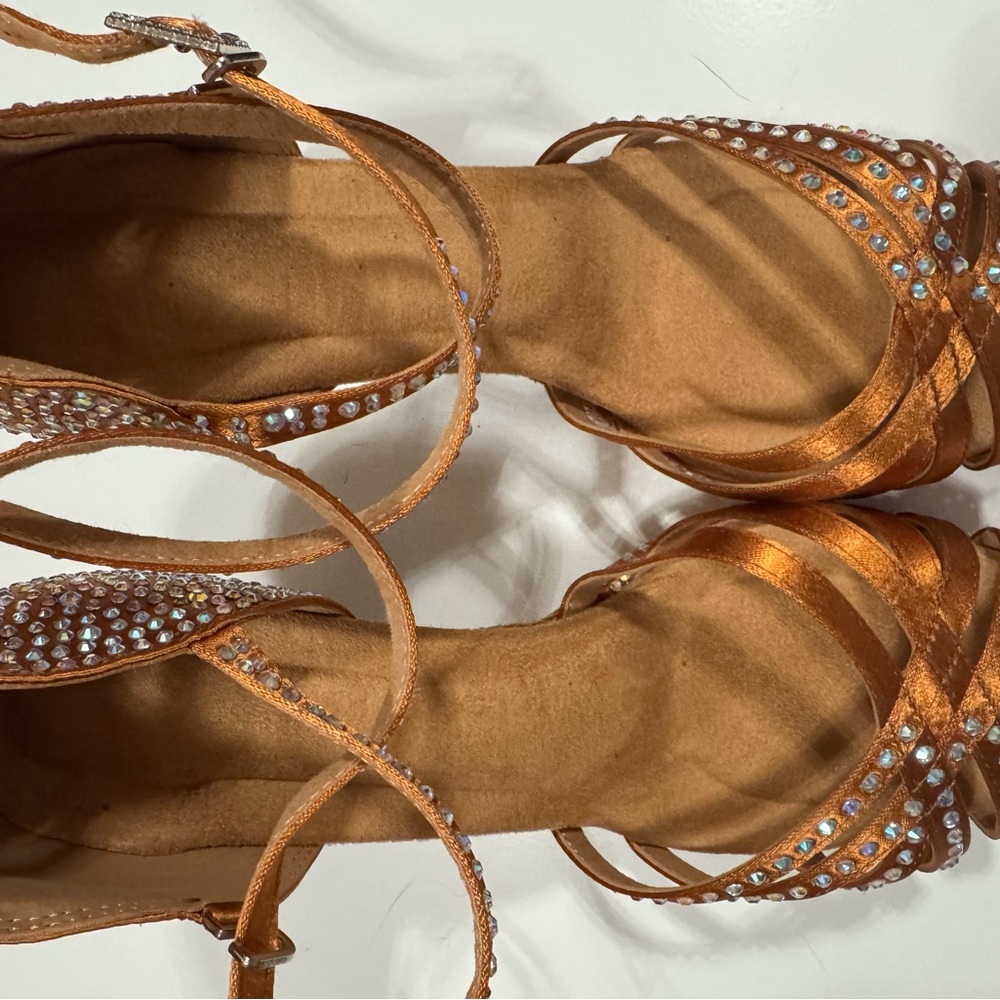 Ballroom dance shoe